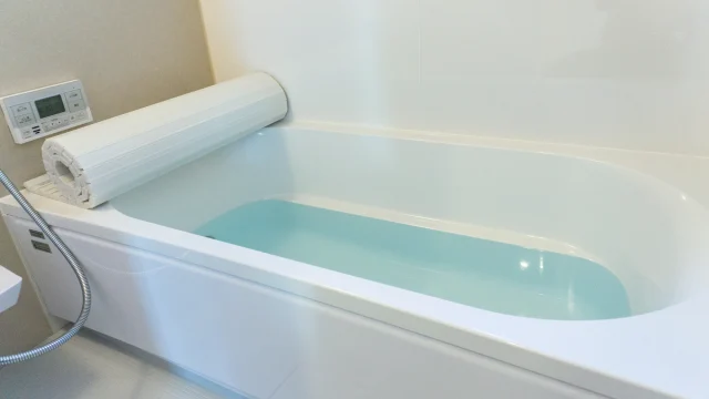 ユニットバスの水漏れで最初にすべき3つの緊急対応